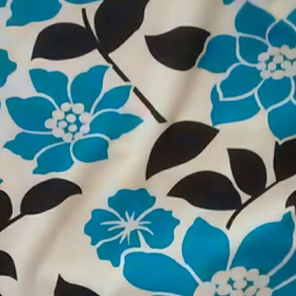 City Triangles Halter Dress - Picture 8 of 8